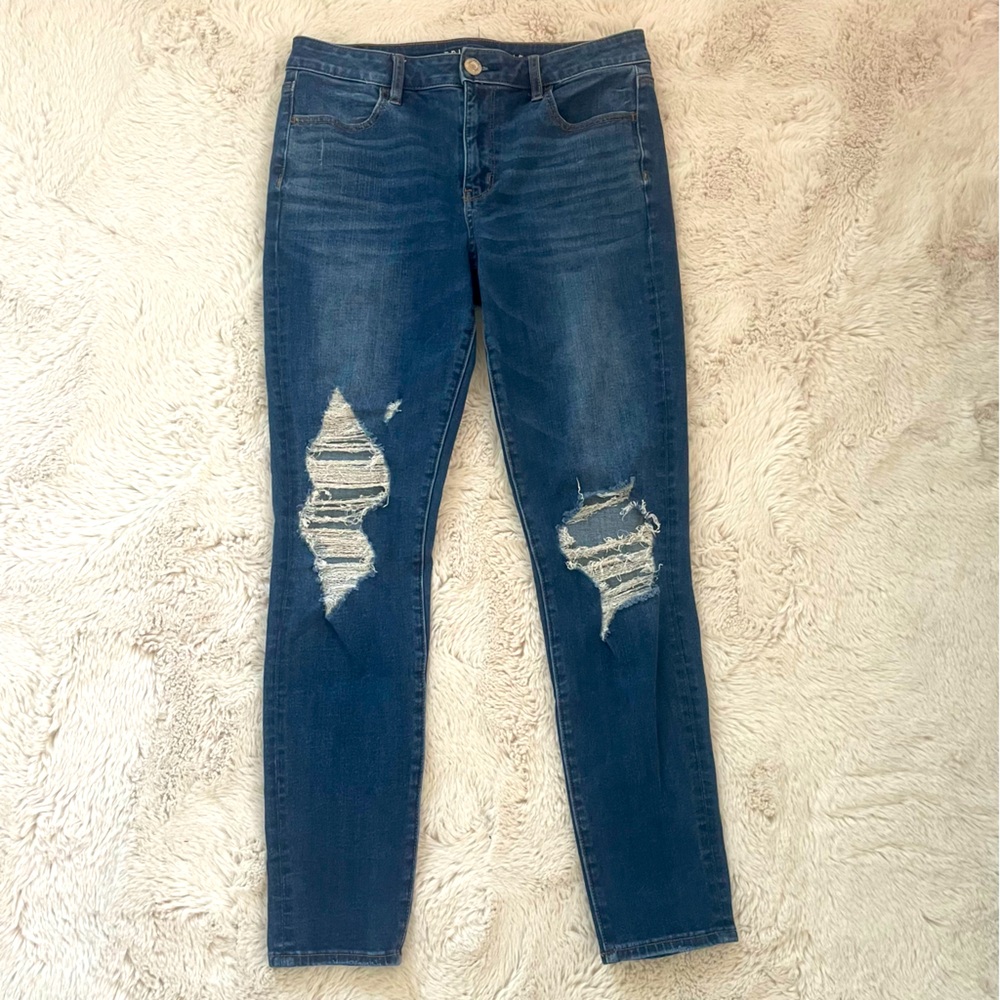 American Eagle 360 Next Level Stretch Distressed Blue Jeans
